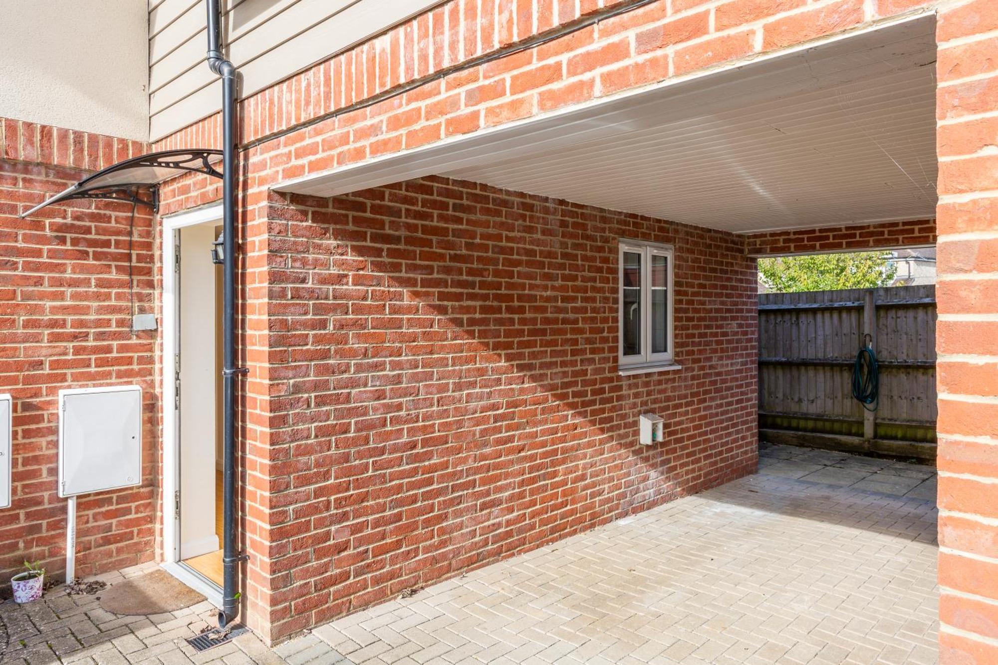 The Vogue Stay, 3 Bedrooms, 2 Bathrooms, Ideal For Jr & Oxford Hospitals, Free Carpark, Conveniently Located For Ring Road Access, 2 Miles From Oxford City Centre Easy Car & Bus Route Exterior photo